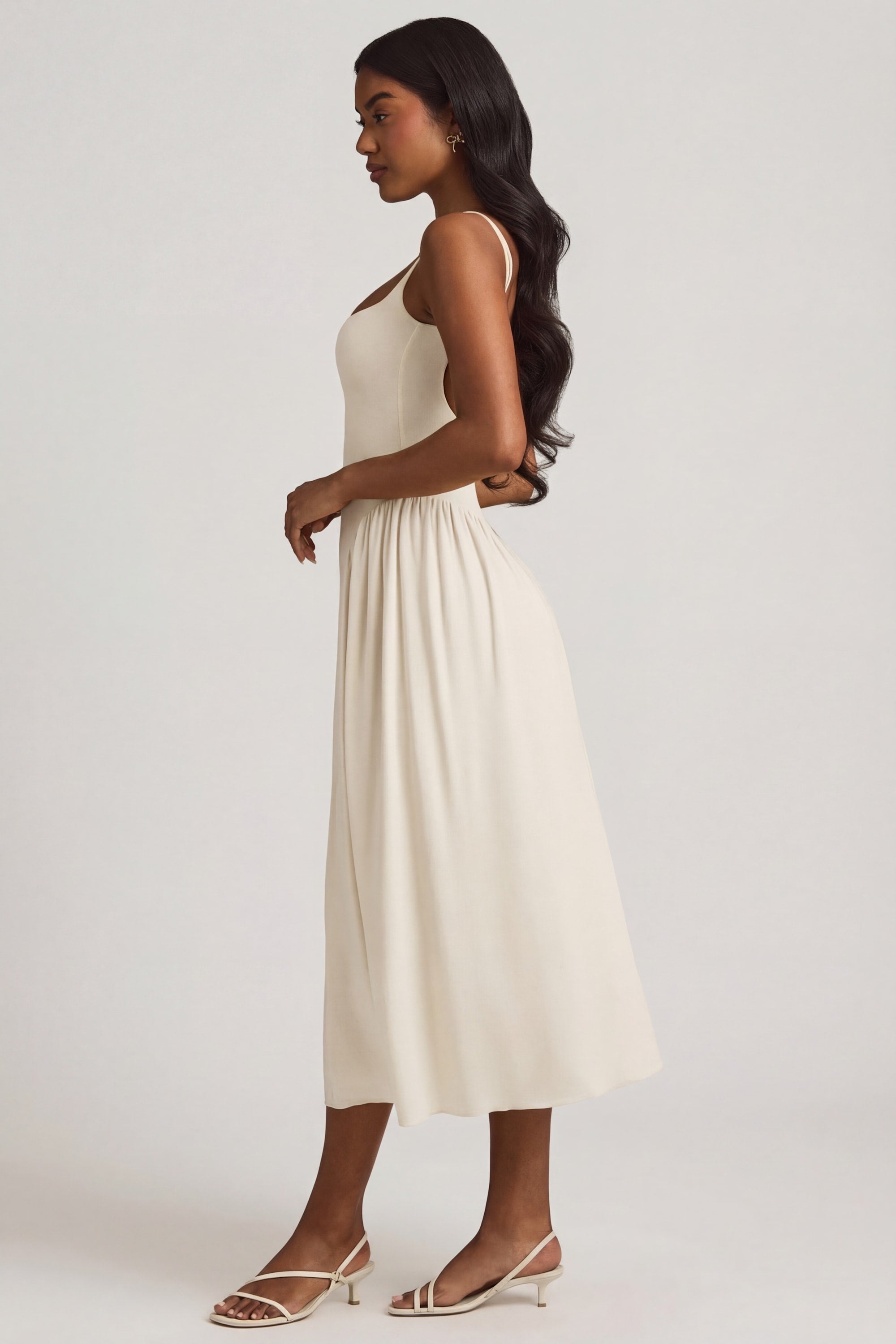 plunge open-back midaxi dress in white Sleeveless Plunge Corseted A Line Midaxi Dress In White Woven | EGO US