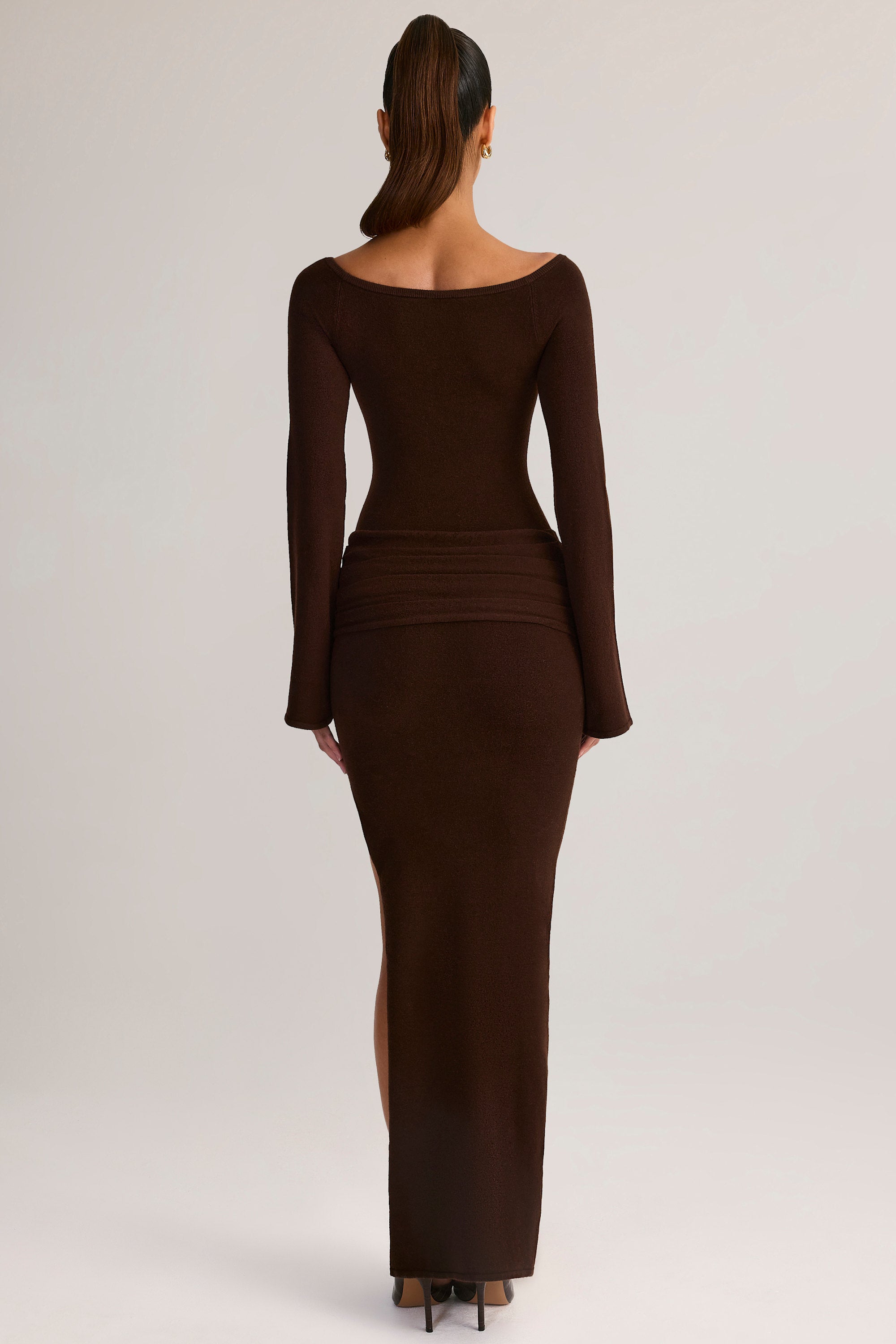 Rib-Knit Boat-Neck Long-Sleeve Maxi Dress in Chocolate Brown - M | Oh Polly Rib-Knit Boat-Neck Long-Sleeve Maxi Dress in Chocolate Brown - M | Oh Polly