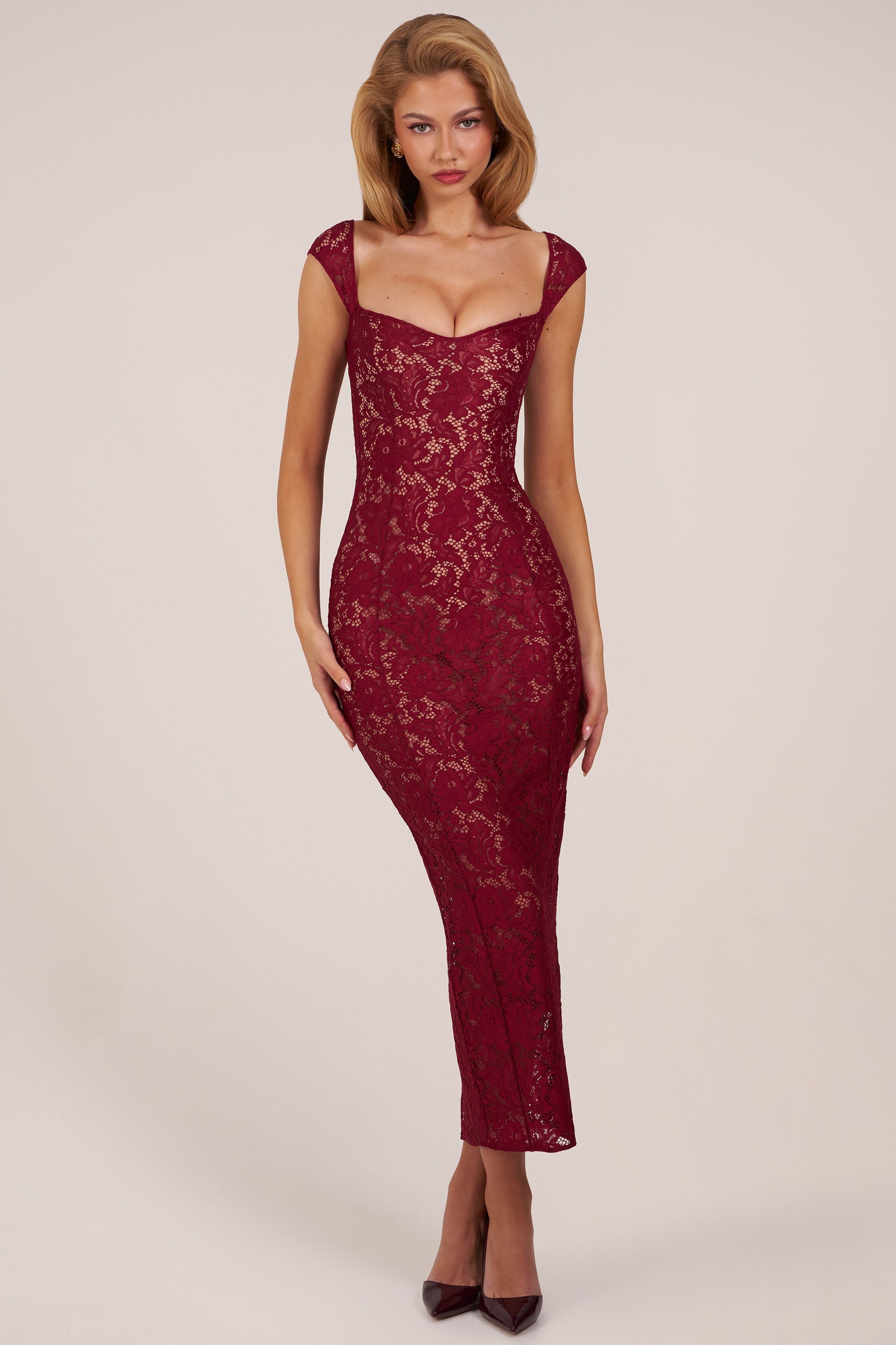 Sweetheart-Neck Maxi Dress in Wine - XXS
