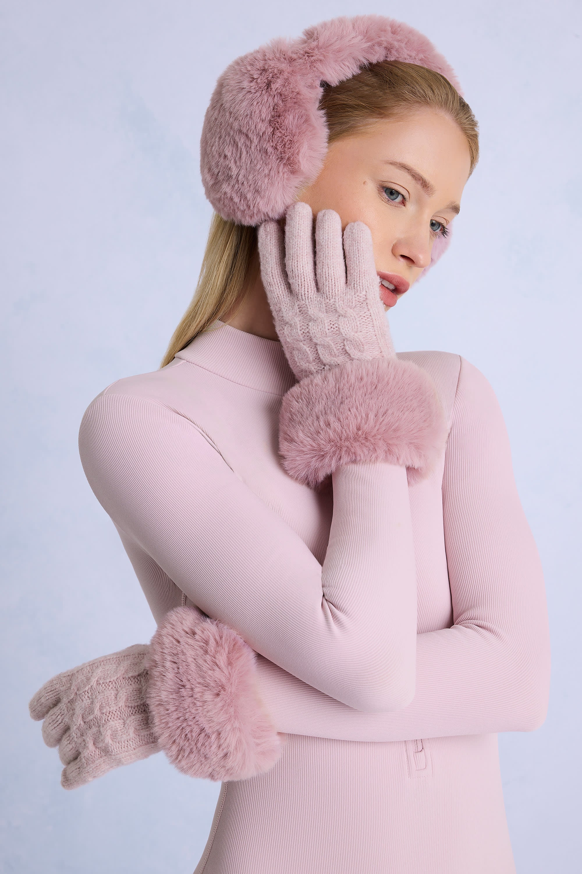 Knit Faux-Fur Cuff Gloves in Powder Pink | Bo+Tee – Oh Polly US