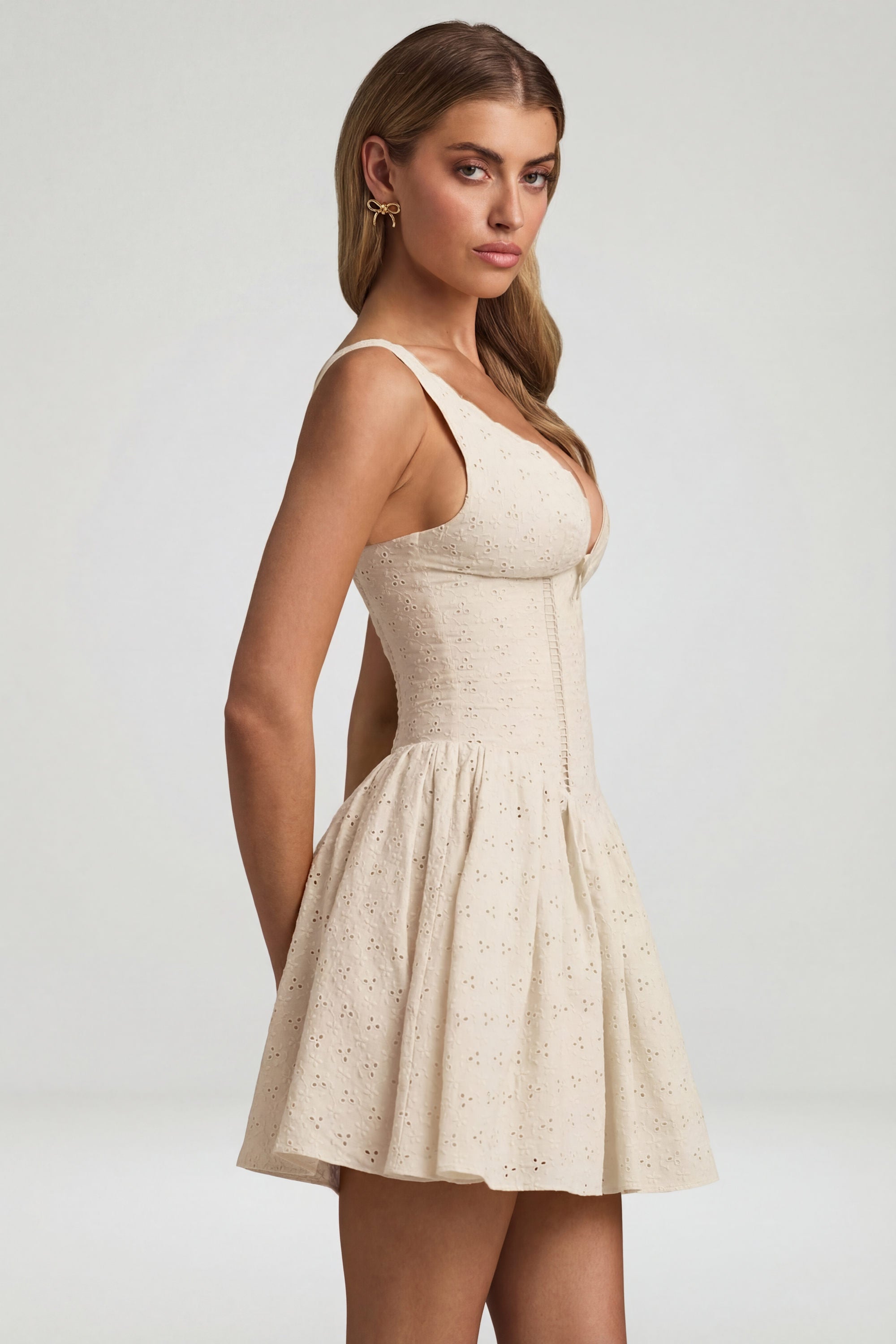 Broderie Anglaise Bow-Detail A-Line Mini Dress in Ivory
