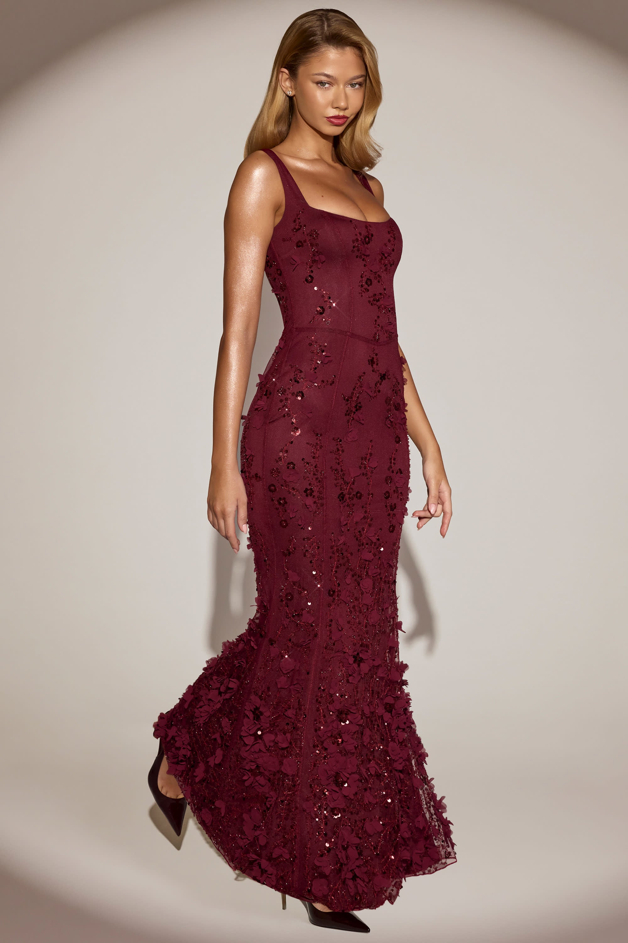 Embellished Appliqué Soft-Scoop Corset Gown in Wine Red - 2