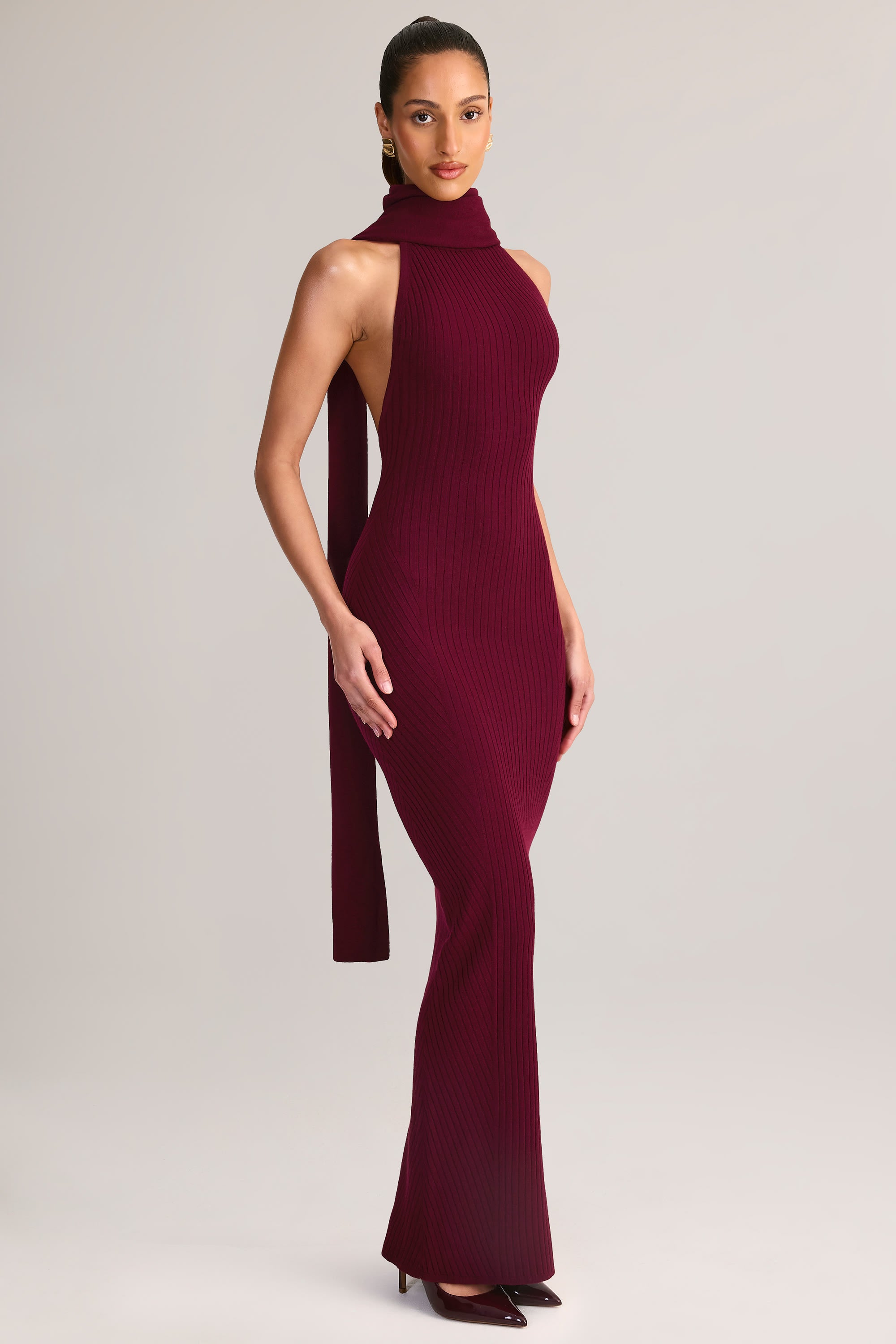 Rib-Knit Scarf-Detail Halterneck Maxi Dress in Wine - L
