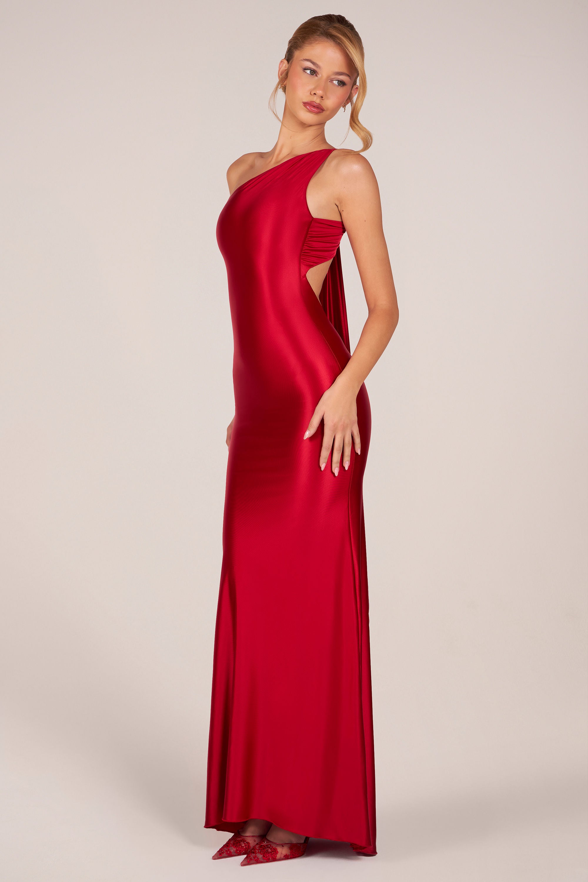 dress with a tie back Cora White Mini - US 10 White Flowy Strapless Mini DressHow to style AE Knit Tie-Back Godet Midi