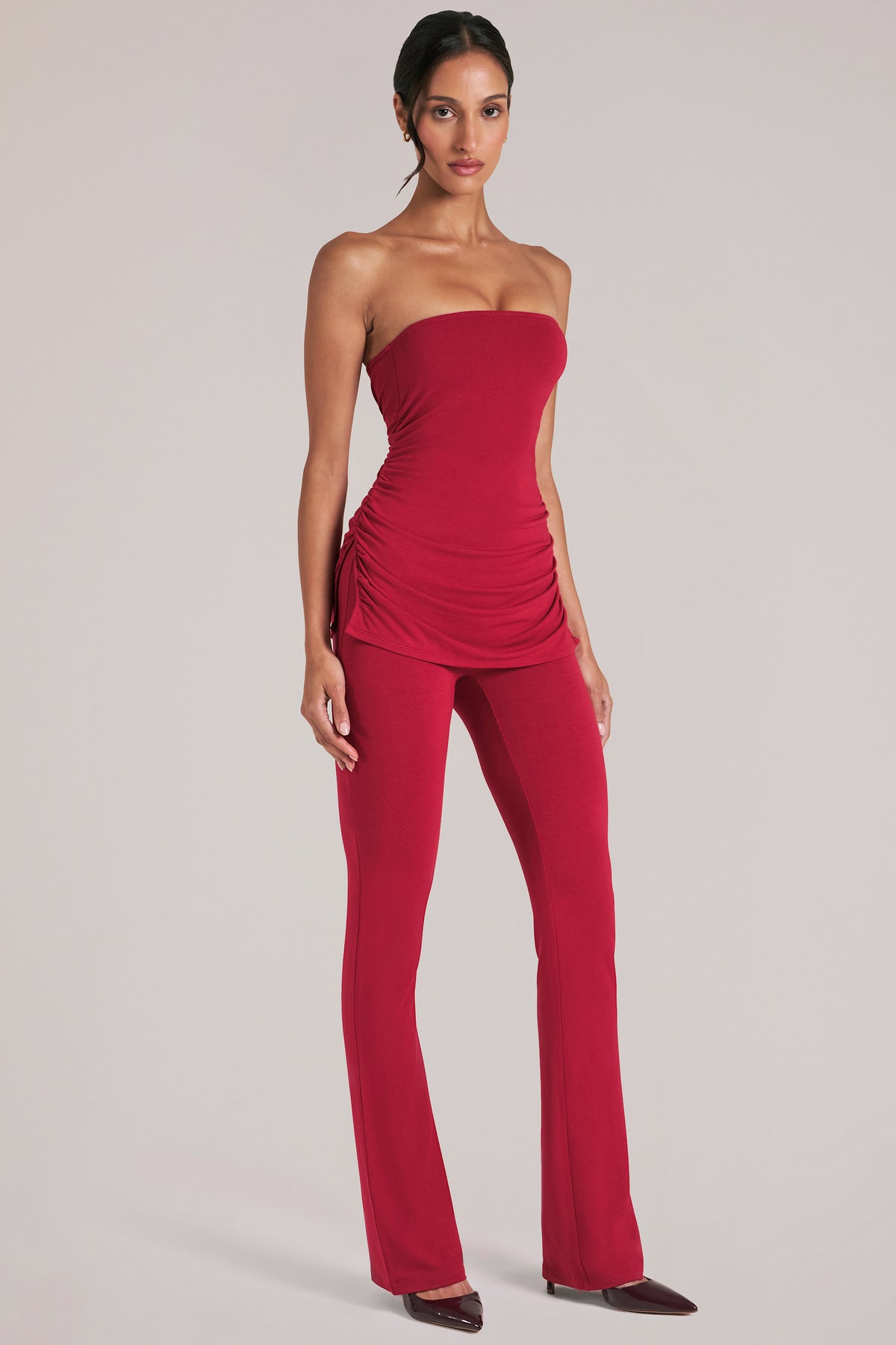 Lumi Mid-Rise Fitted Trousers in Cherry Red