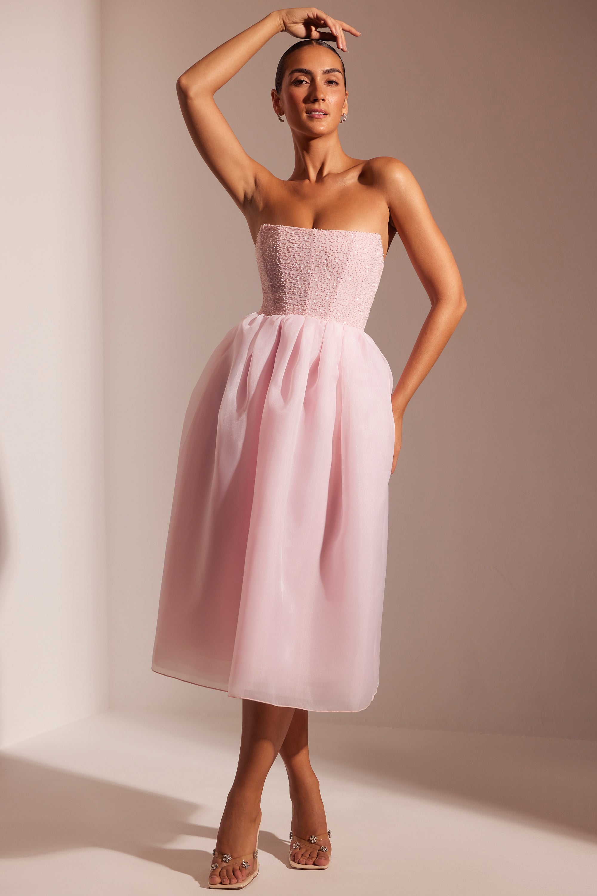 Vestido midi com saia de tule espartilho embelezado em blush