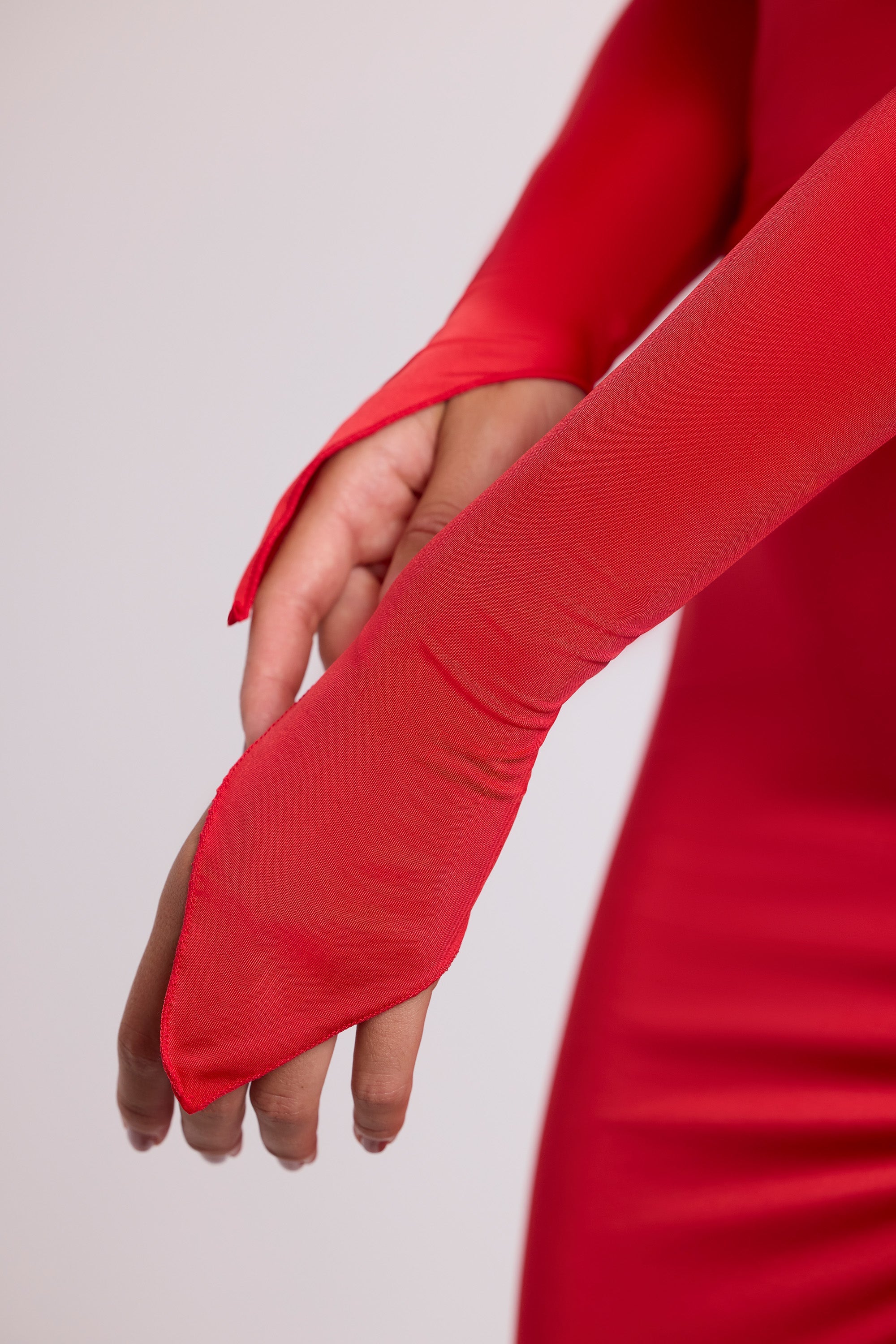 Hooded Long Sleeve Maxi Dress in Fire Red - 8 | Oh Polly Hooded Long Sleeve Maxi Dress in Fire Red - 8 | Oh Polly