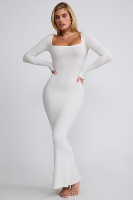 Vestido largo de manga larga de modal acanalado en blanco