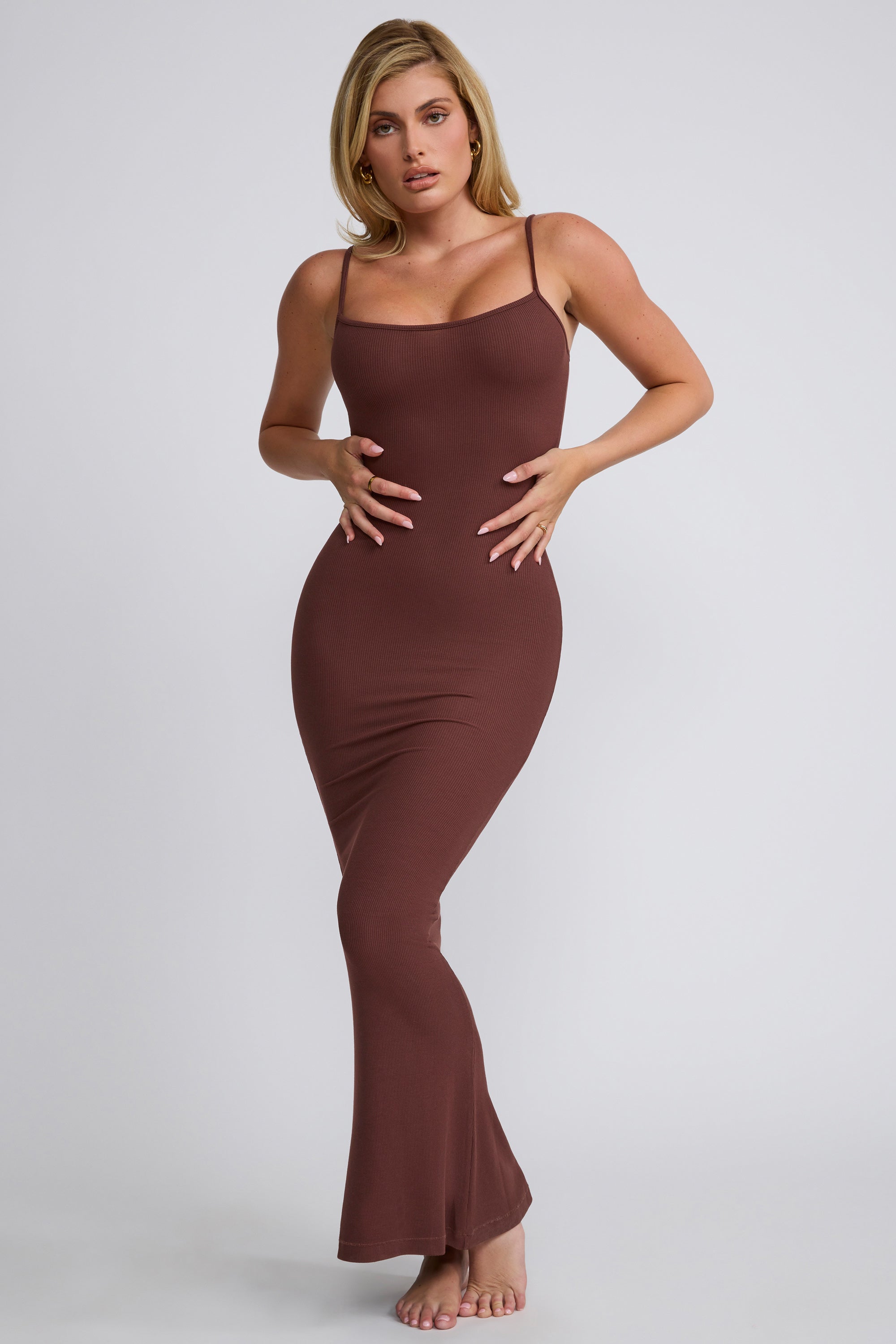 Vestido Maxi Modal com Gola Quadrada Canelado em Chocolate