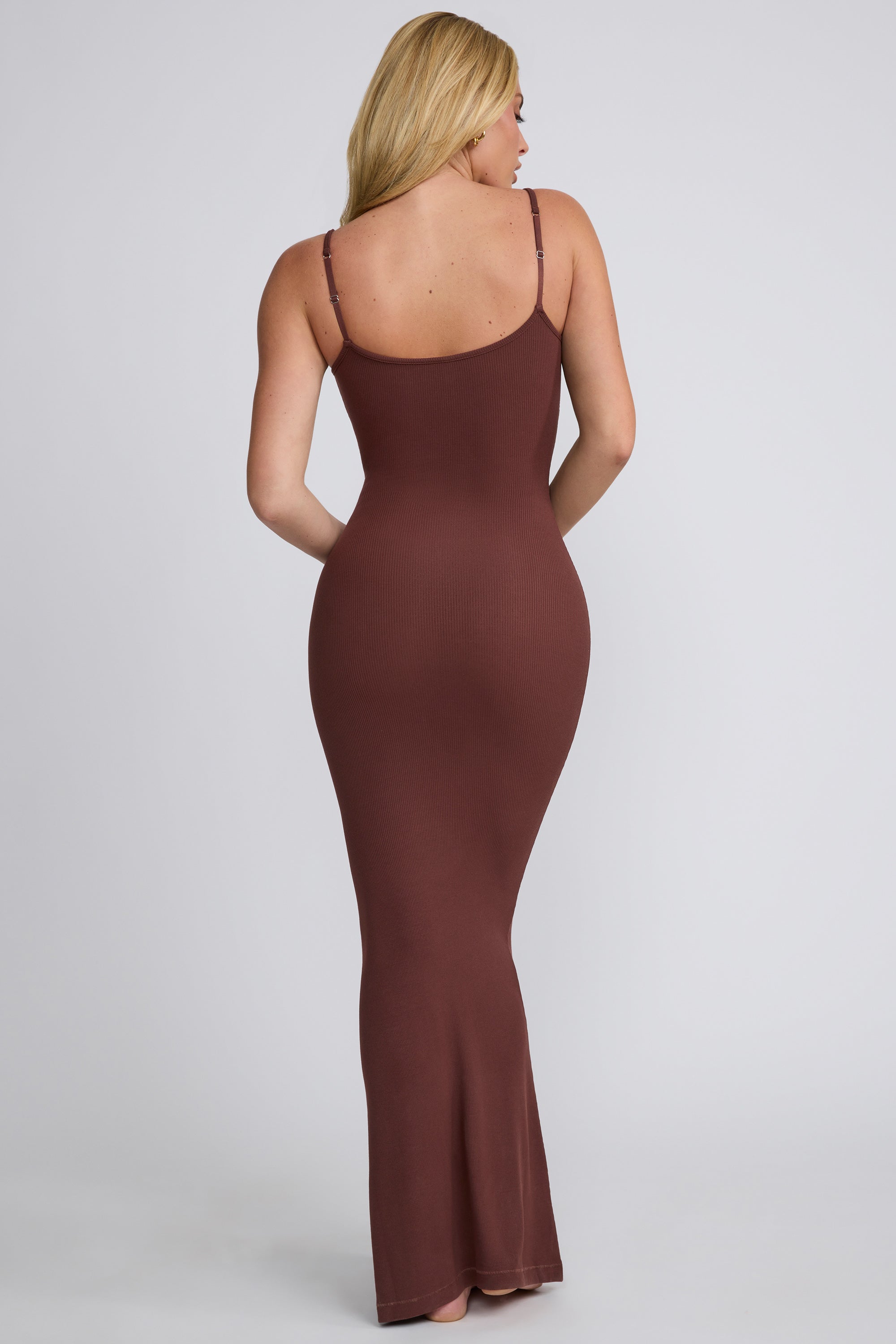 Vestido Maxi Modal com Gola Quadrada Canelado em Chocolate