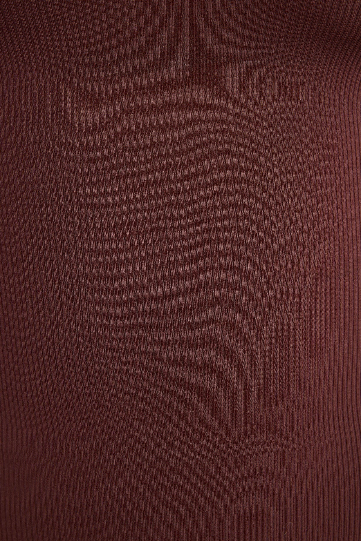 Top de manga larga con cuello cuadrado de modal acanalado en color chocolate
