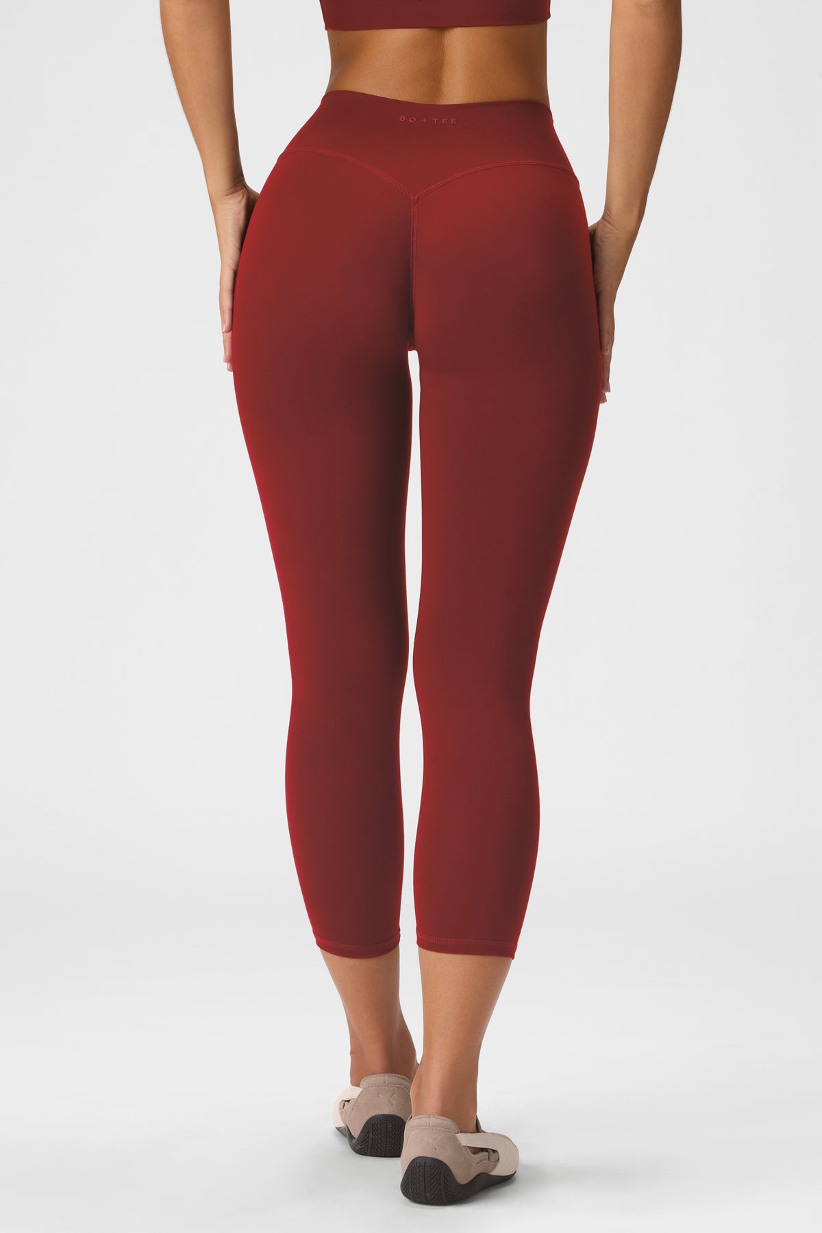 Soft Active 7/8 Leggings in Dark Cherry