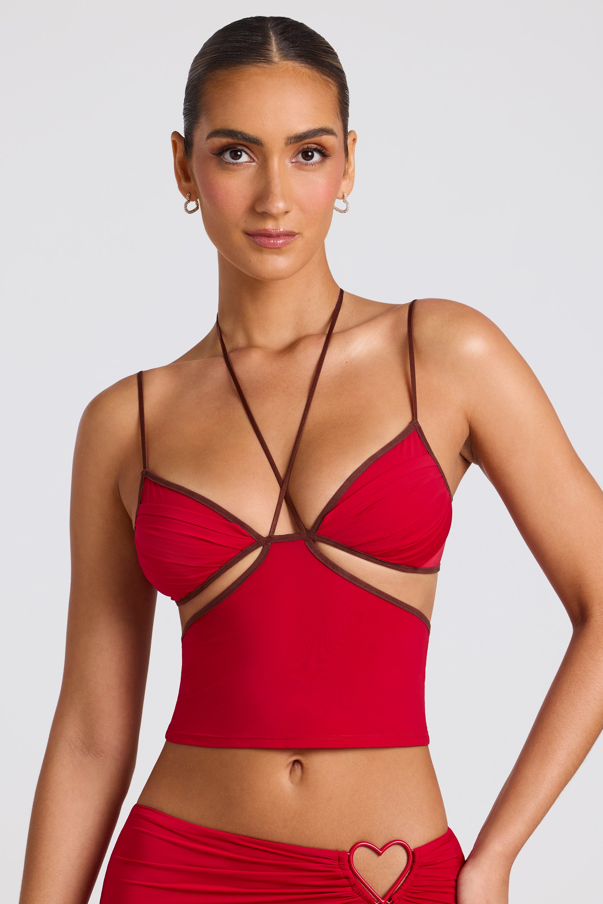 Top Cami com amarração contrastante em vermelho fogo