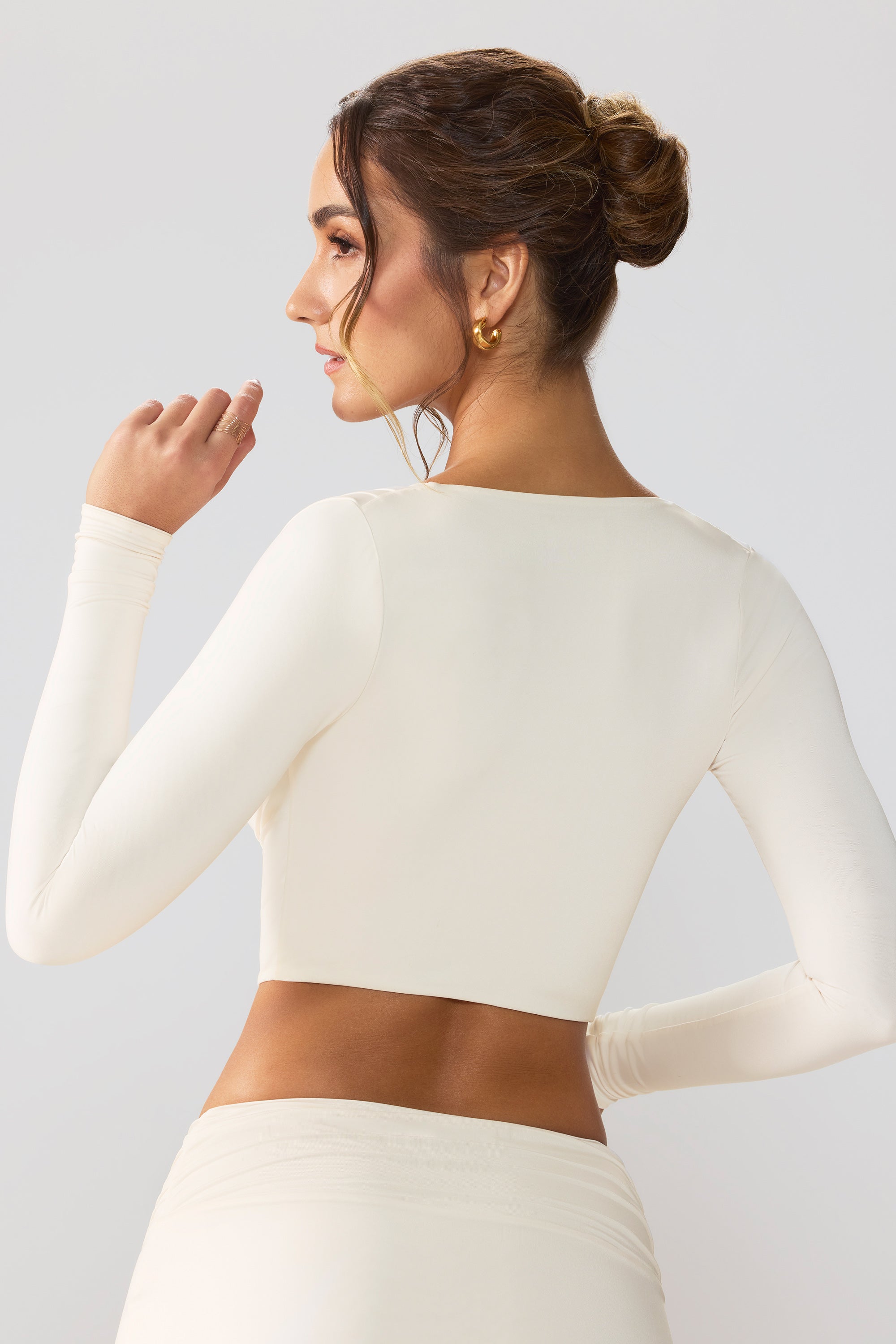 Slinky Jersey Plunge Neck Long Sleeve Crop Top Top in Ivory