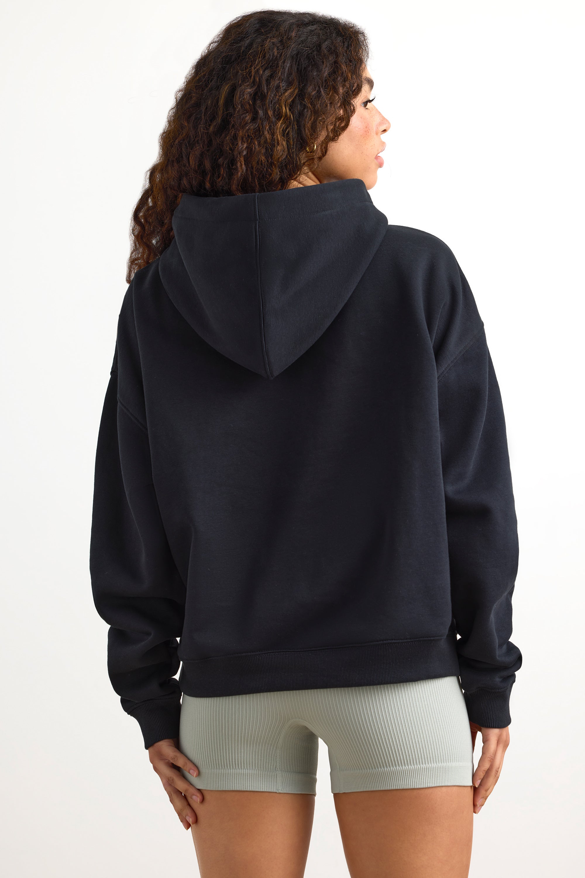 Sudadera con capucha extragrande en negro