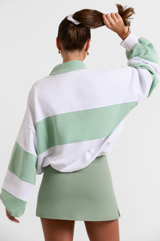 Sudadera extragrande con cuello alto en verde menta