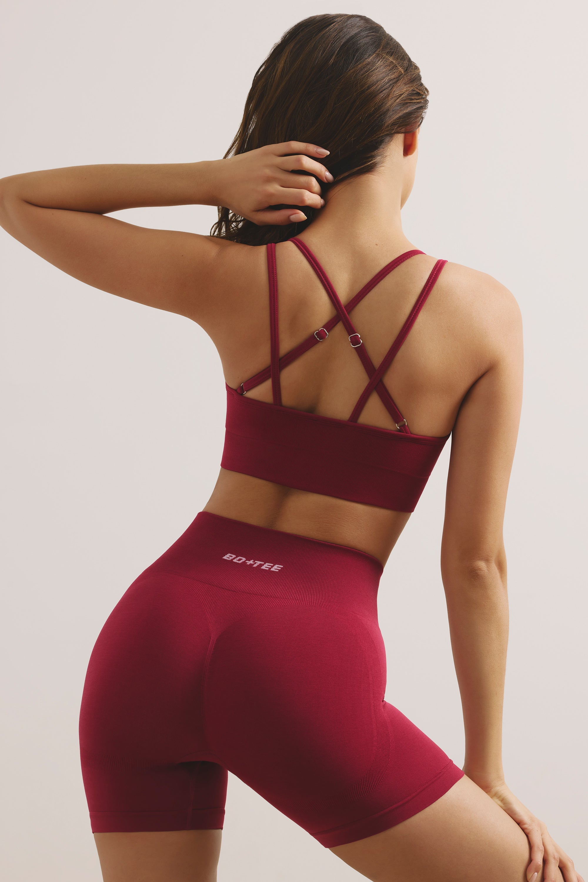 Sutiã esportivo Strappy Define Luxe em framboesa