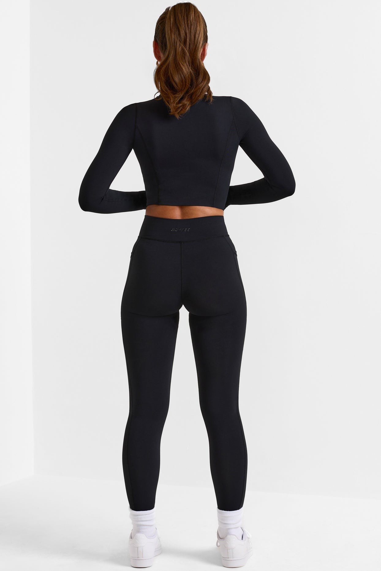 Advantage Full Length Leggings with Pockets in Black | Oh Polly