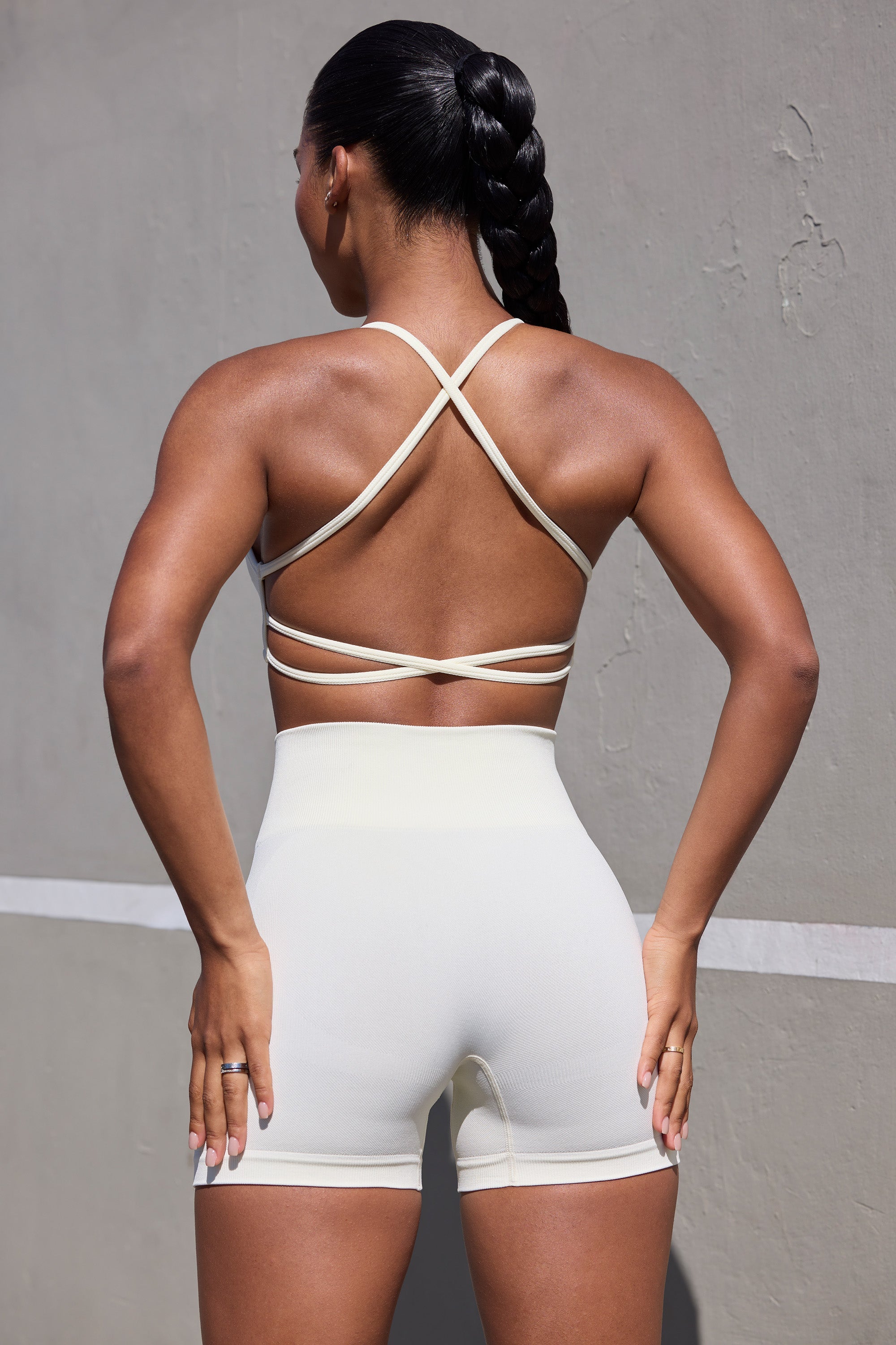 Super Sculpt Seamless Mini Shorts in Eggshell