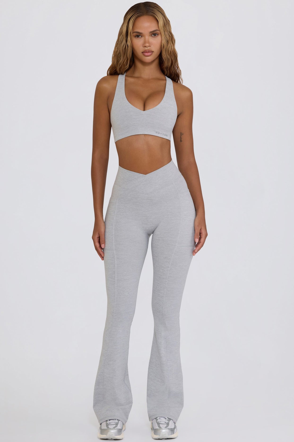 Soft Active V-Waist Flared Leggings in Grey - 1