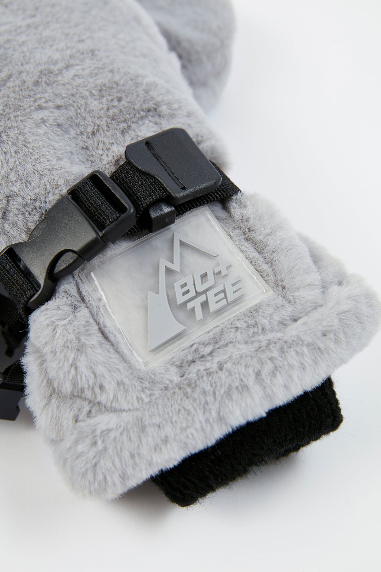Ski Gloves in Light Grey
