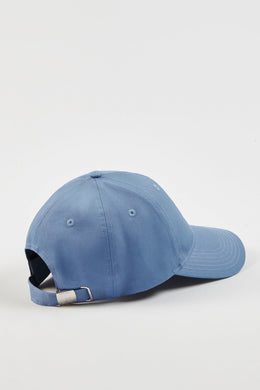 Gorra de béisbol en azul acero