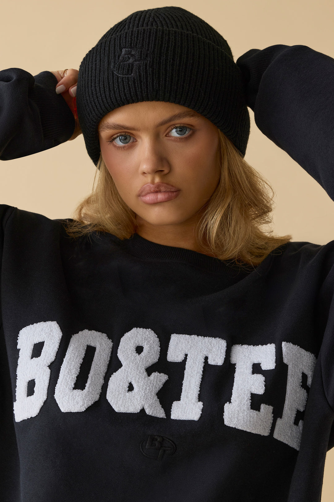 Cosy Knit Beanie in Black Oh Polly