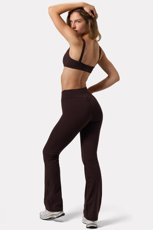 Bo+Tee model Lydia Butler wearing the CosyCoffeeRunWithLydsButler Leggings in Espresso Soft Active (Cut & Sew) fabric perfect for cozy home lounging
