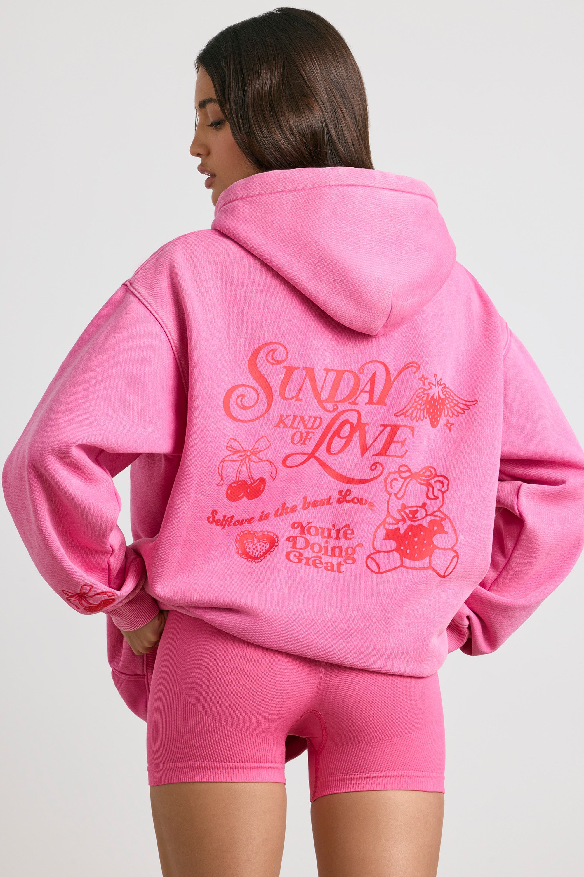 Sudadera con capucha extragrande en rosa fuerte