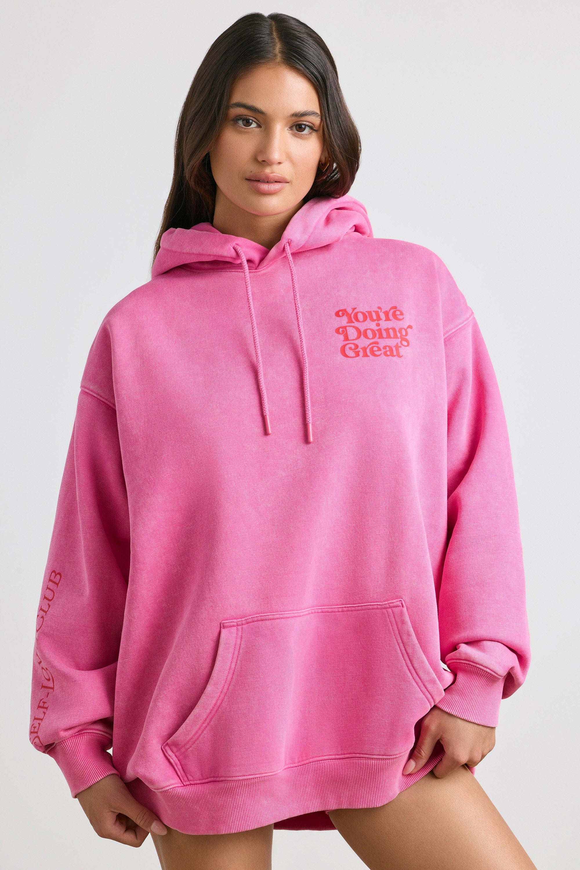 Sudadera con capucha extragrande en rosa fuerte