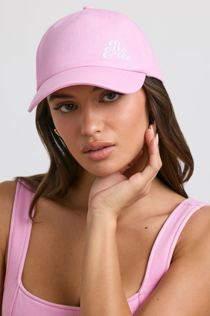 Gorra de béisbol en rosa chicle