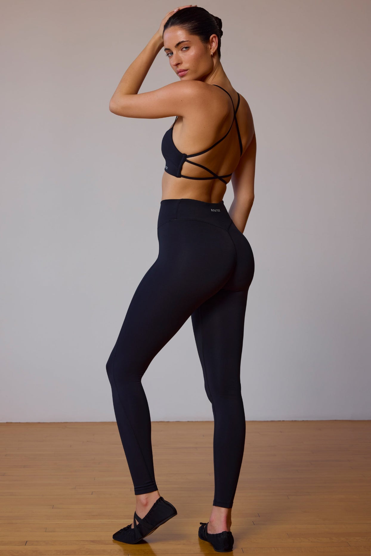 Petite UltraFlex Leggings in Black