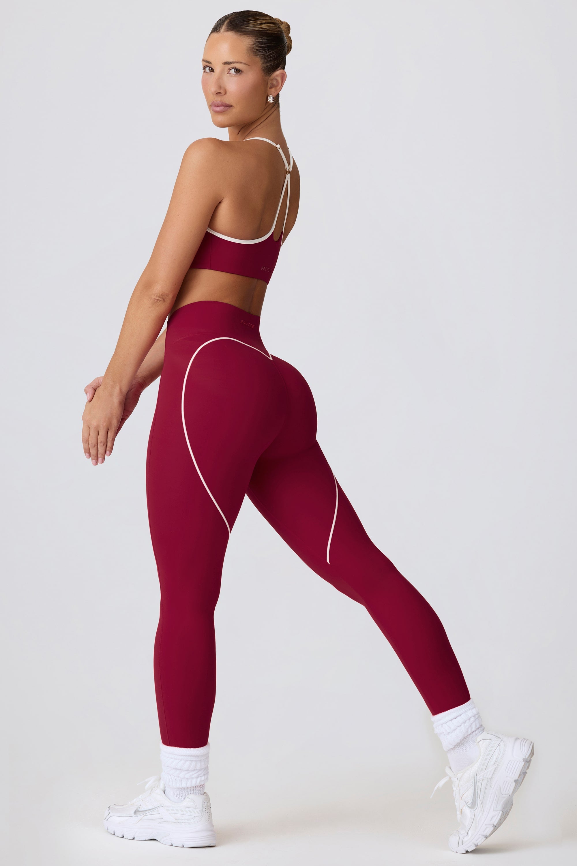 Soft Active Mid-Rise Leggings in Burgundy – Oh Polly US
