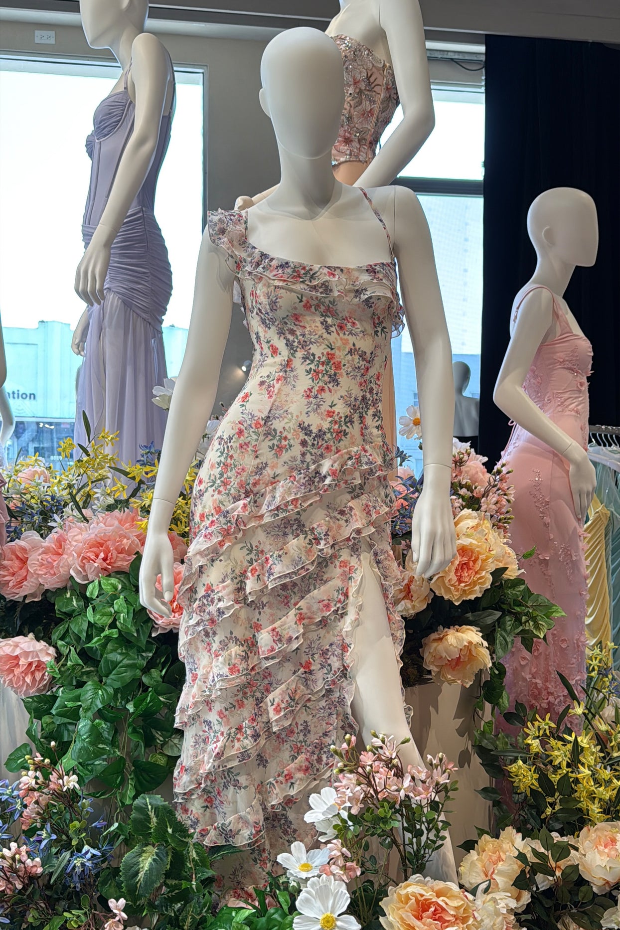 Perfect for bridal parties, sororities, birthdays, homecoming or just a girls day out. - 2