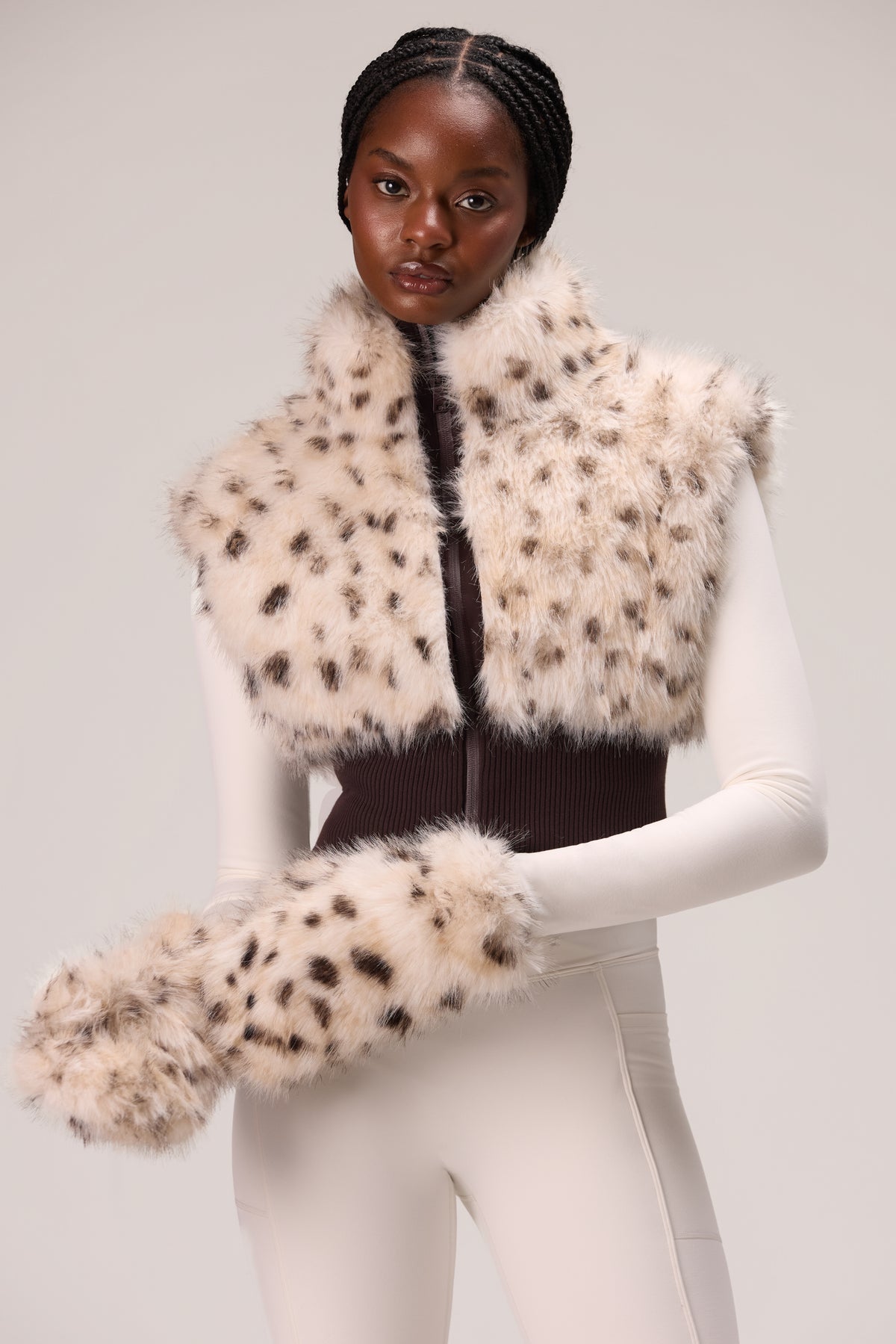 Faux Fur Tote Mitts in Snow Leopard