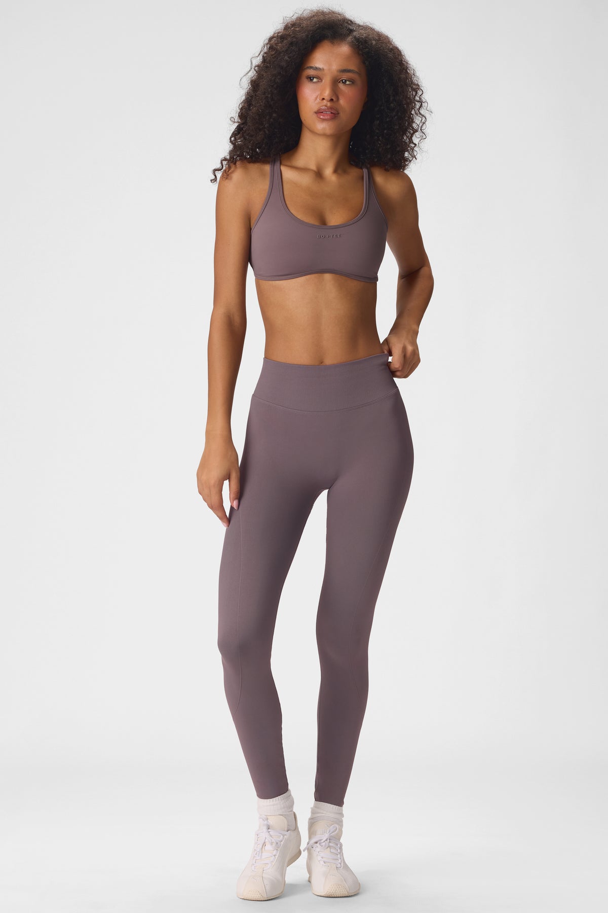 Seamless Full-Length Leggings in Stone
