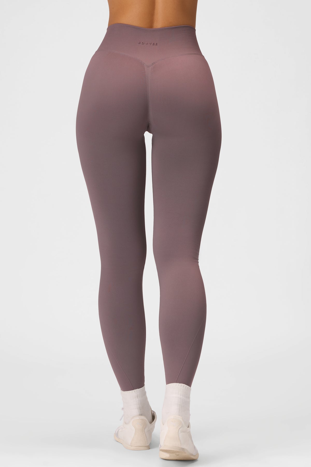 Seamless Full-Length Leggings in Stone