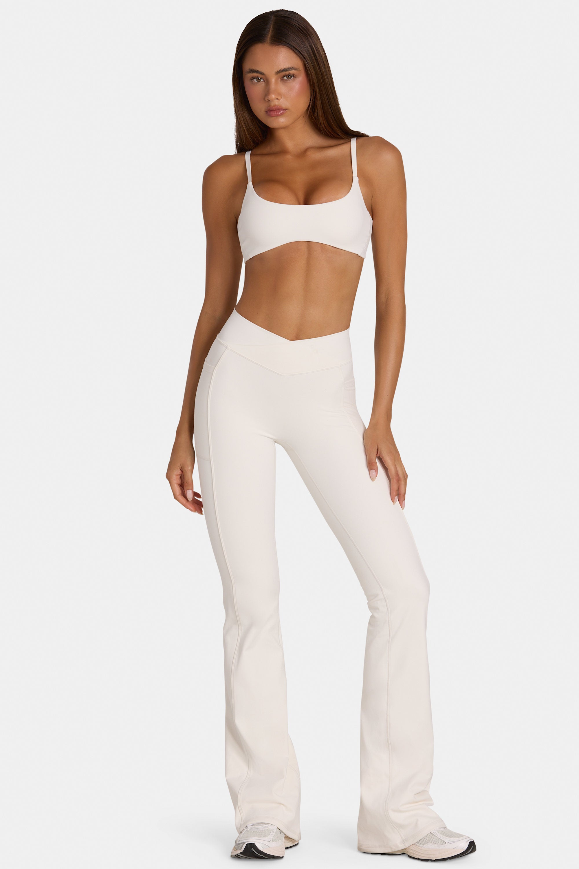 Soft Active V-Waist Flared Leggings in Coconut