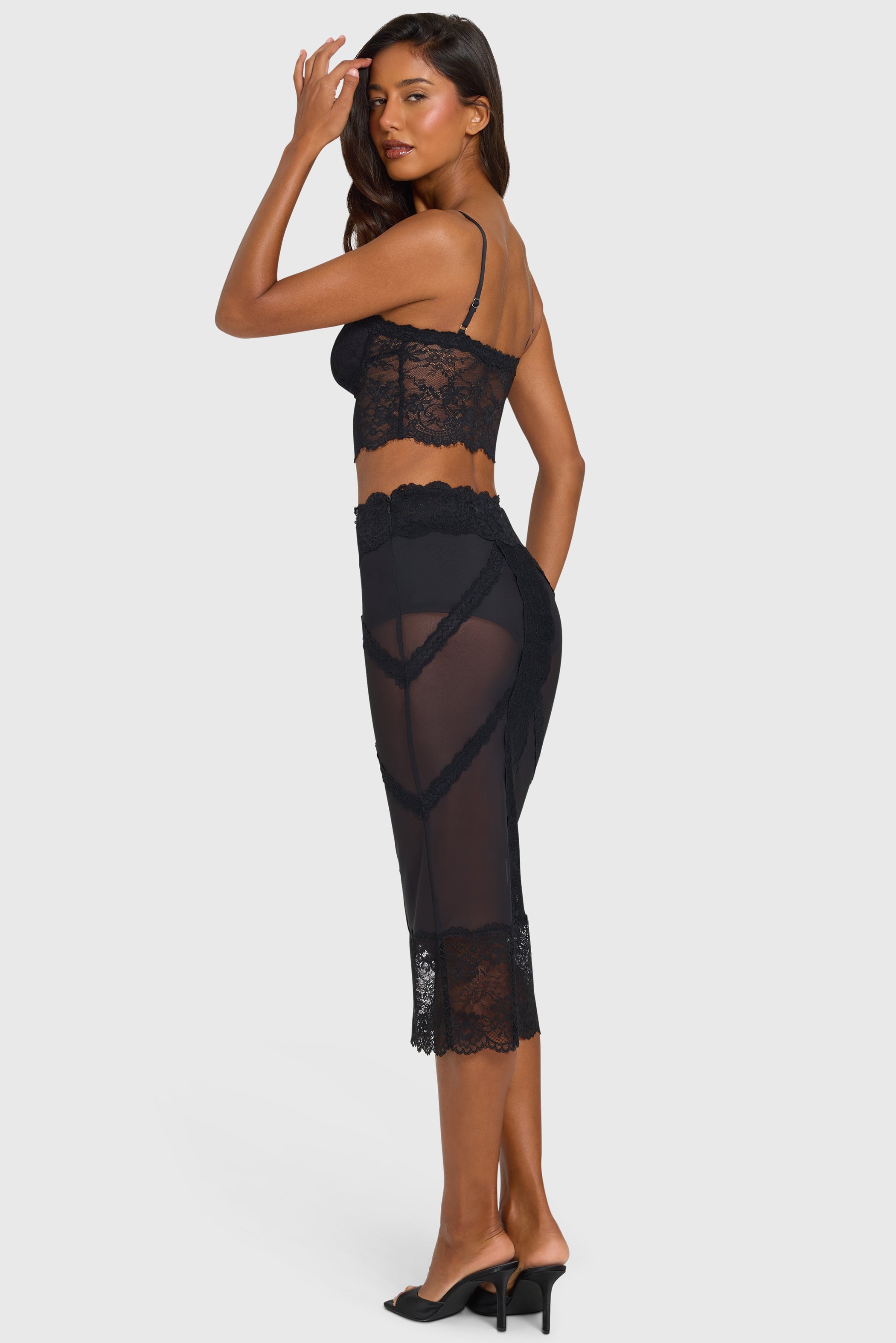 Placed Lace-Trim Low-Rise Midi Skirt in Black