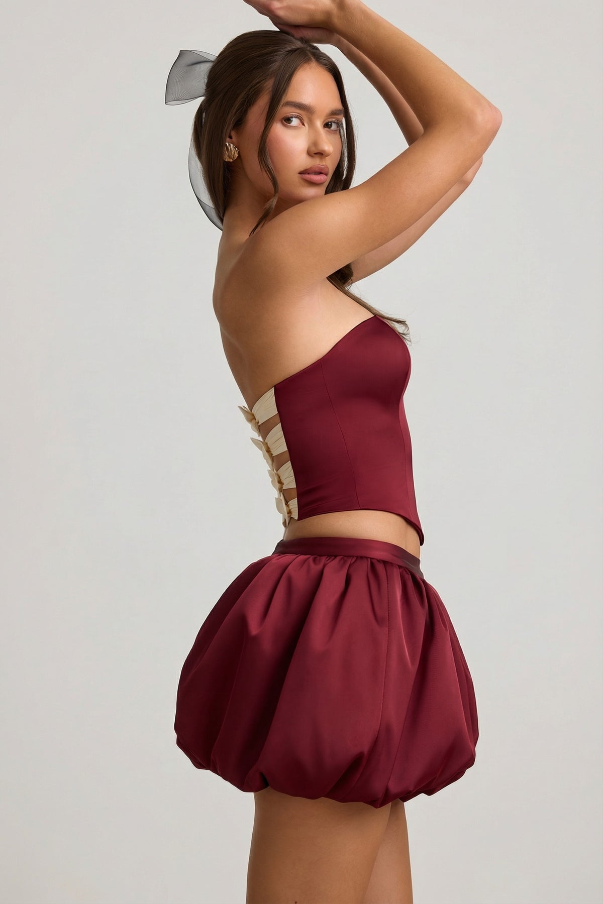Bubble Hem Mid-Rise Mini Skirt in Wine Red