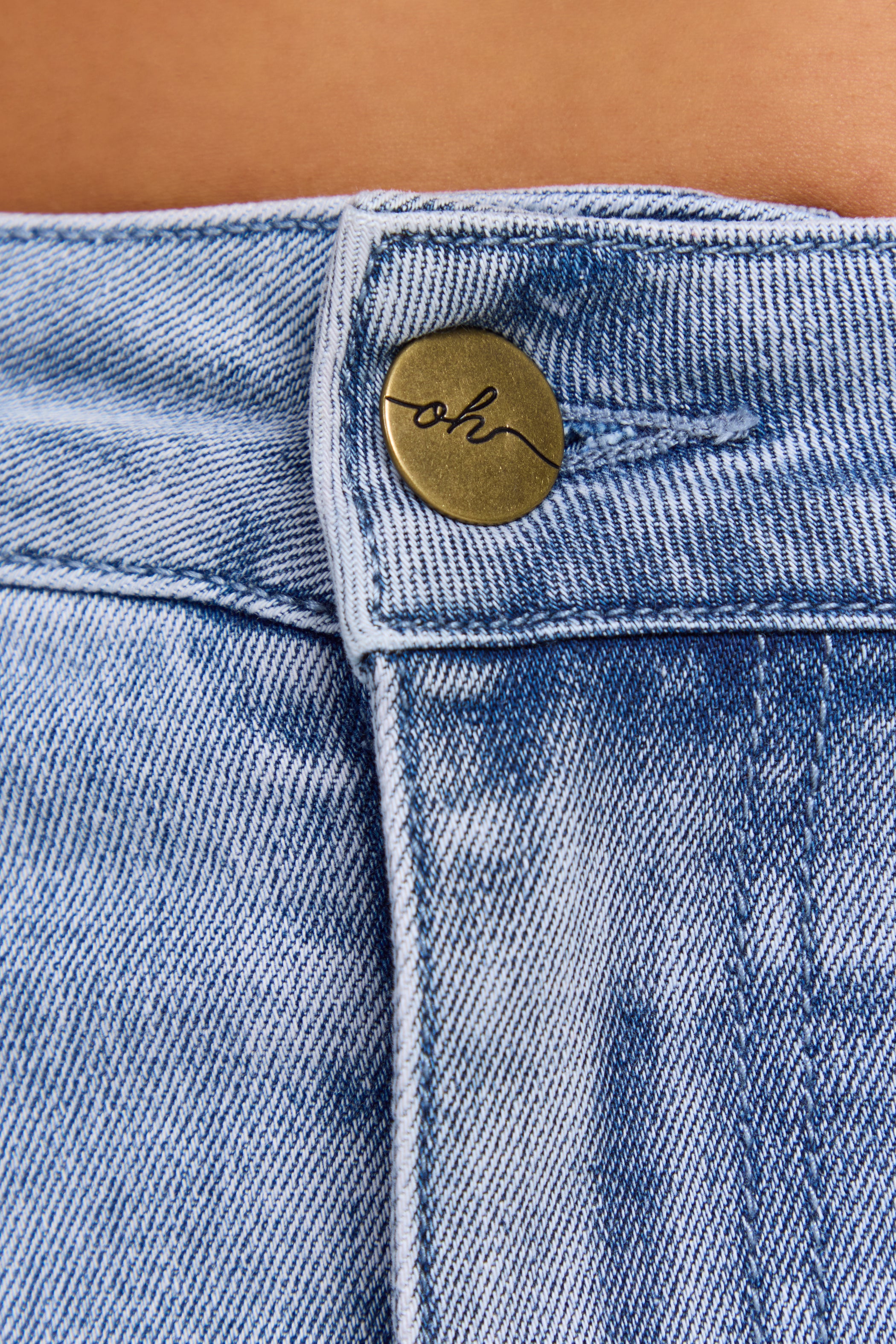 Low-Rise Denim Mini Skirt in Midwash Blue