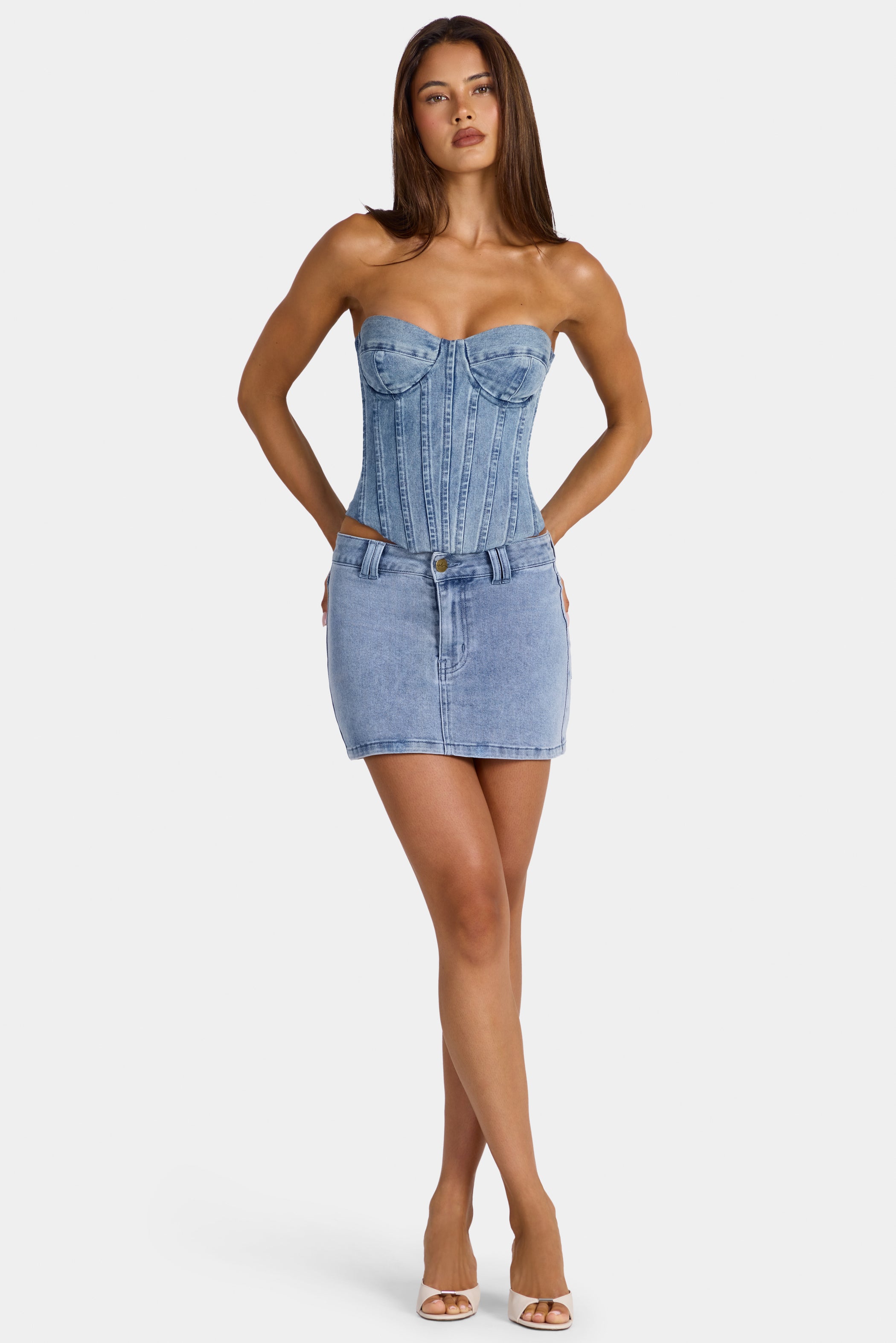 Low-Rise Denim Mini Skirt in Midwash Blue