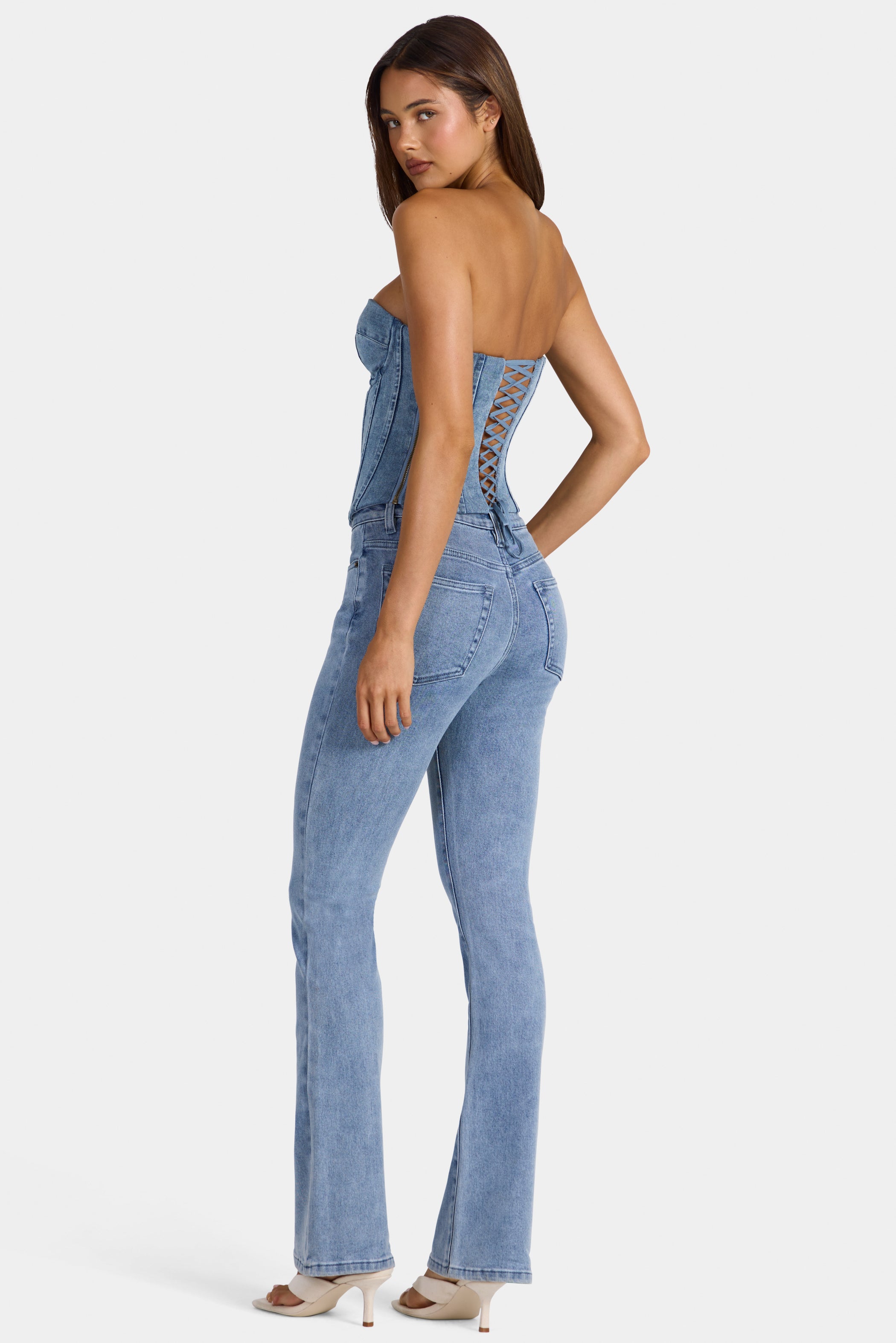 Low-Rise Flared Jeans  in Mid-Blue