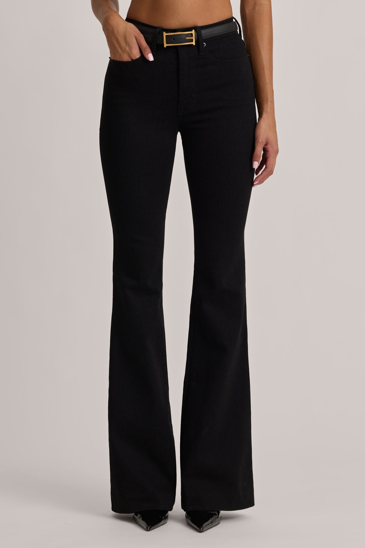 High-Rise Flared Jeans in Black Wash