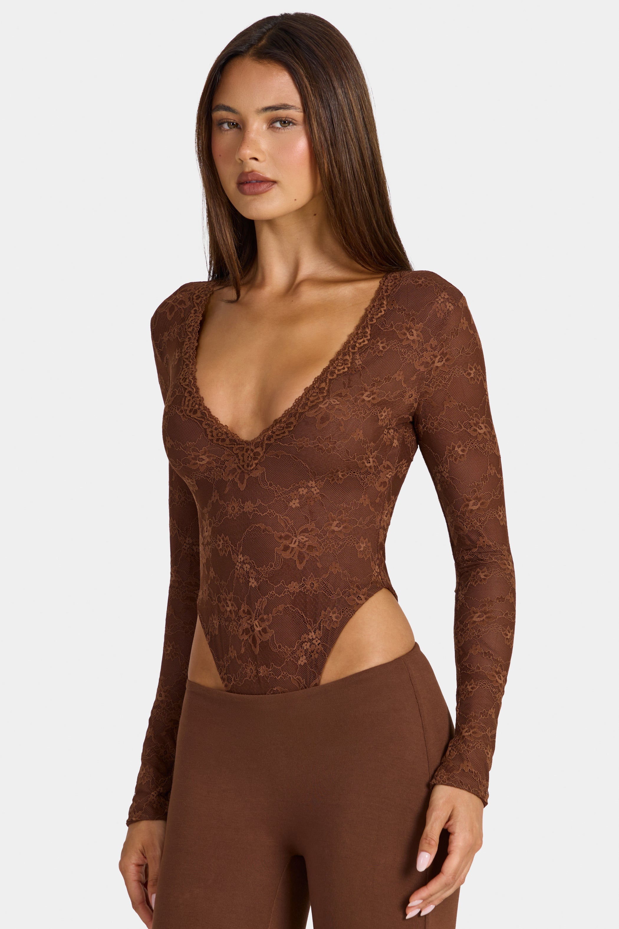 Lace Long-Sleeve Bodysuit in Cocoa Brown