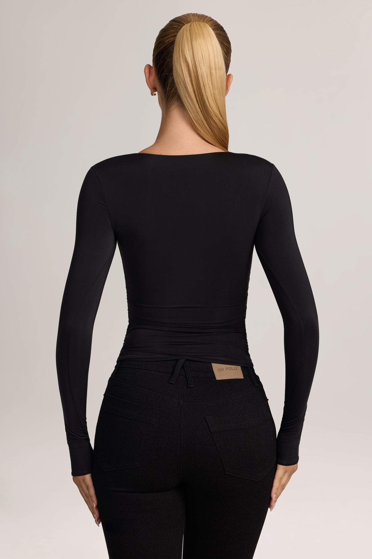 Soft Jersey Sweetheart Ruched Long-Sleeve Top in Black