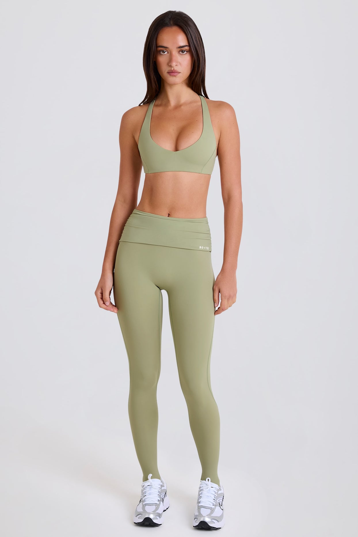 Foldover Mid-Rise Stirrup Leggings in Matcha - 4
