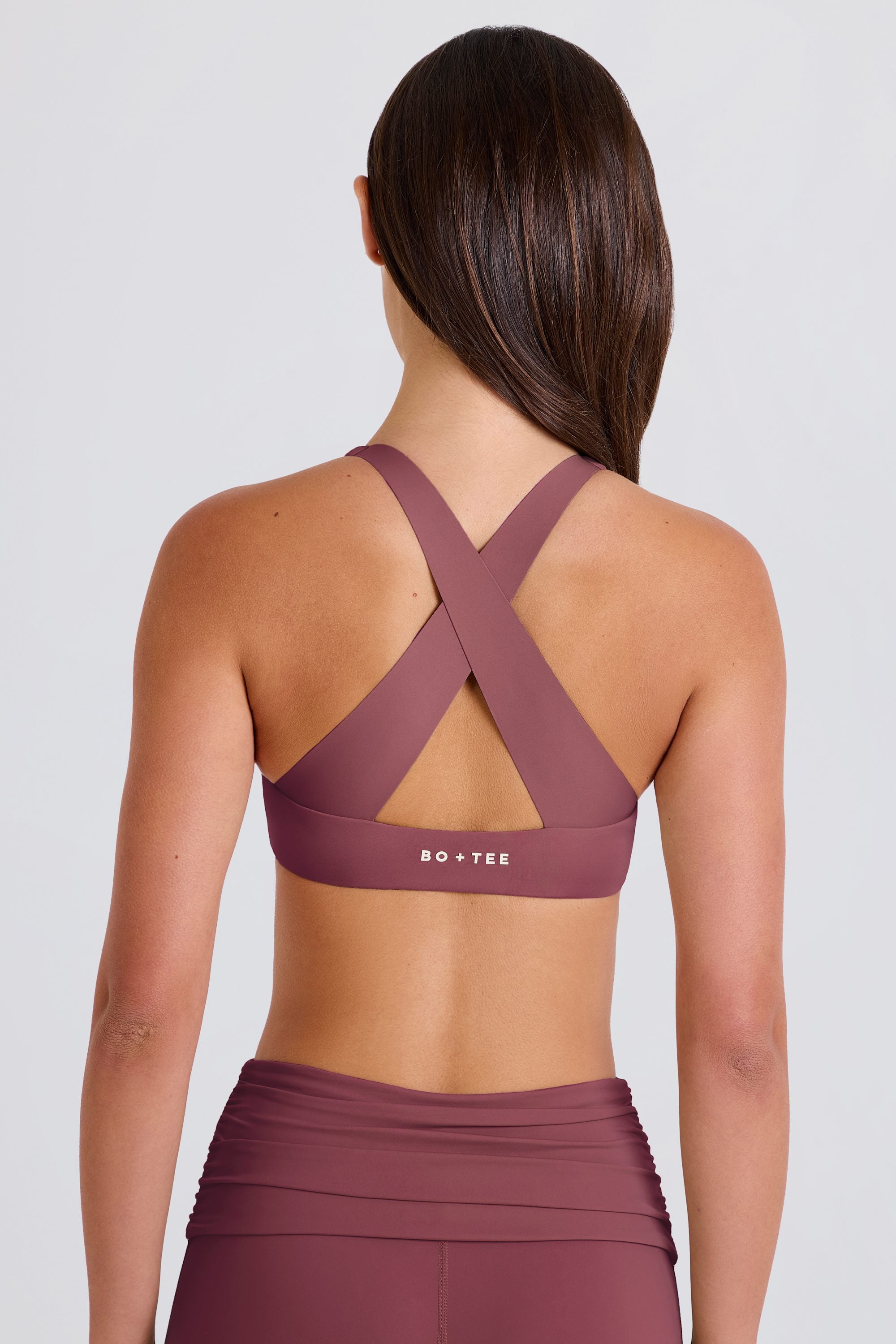 Crossback V-Neck Sports Bra in Acai