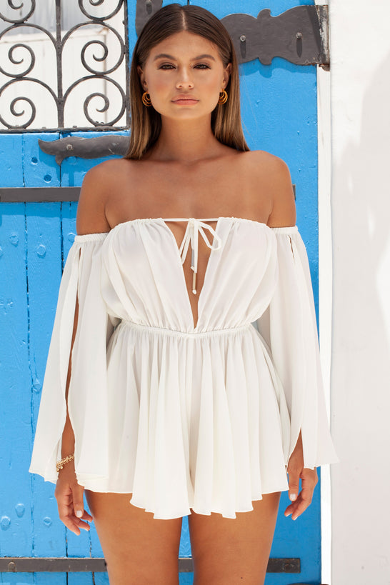 Pleat Wave Relaxed Fit Bardot Off The Shoulder Playsuit in White