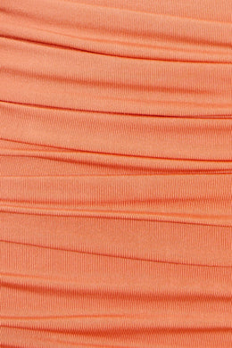 Minifalda ajustada con pliegues en color melocotón de Twist Of Fate